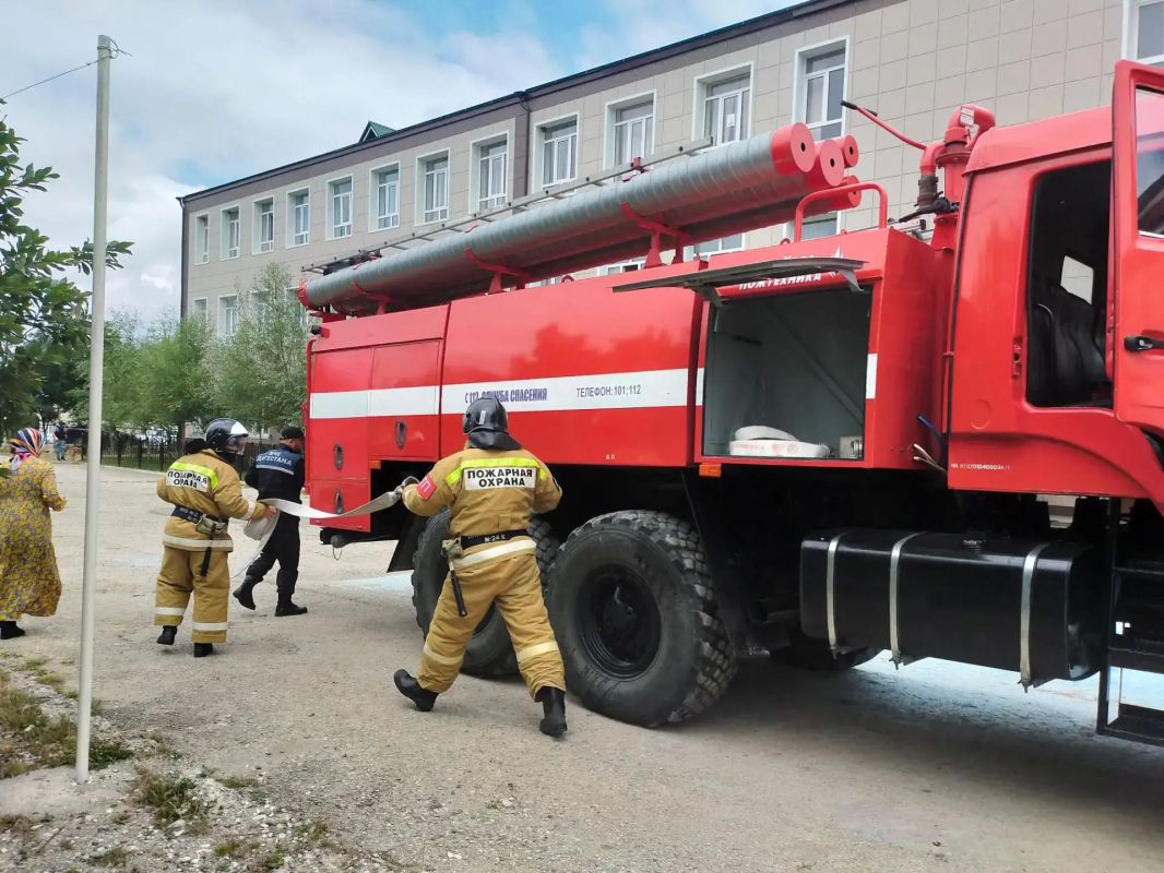 Безопасность детей — общая задача: в школах Дагестана стартовал цикл профилактических мероприятий Безопасность детей — общая задача: в школах Дагестана стартовал цикл профилактических мероприятий