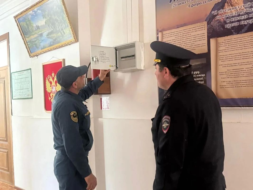 Безопасность детей — общая задача: в школах Дагестана стартовал цикл профилактических мероприятий