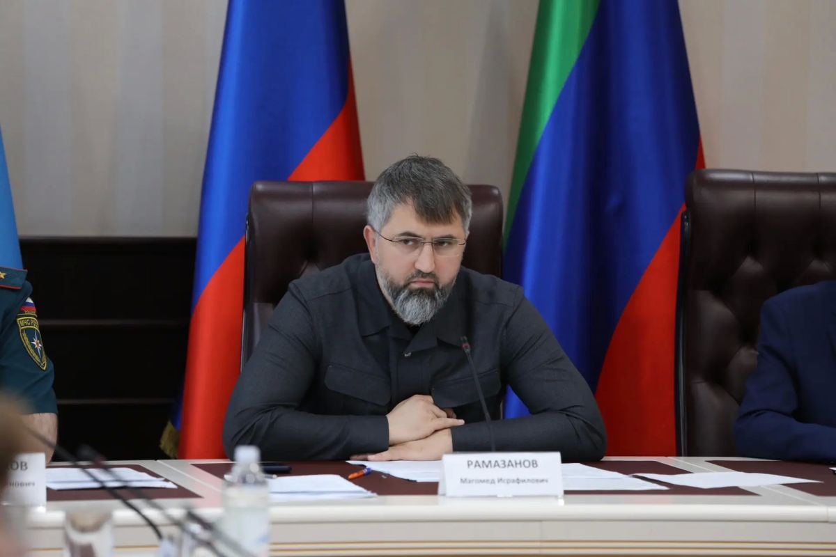 Магомед Рамазанов: В ежедневном режиме держу на контроле все вопросы, связанные с ликвидацией последствий чрезвычайной ситуации, произошедшей из-за паводков в этом году Магомед Рамазанов: В ежедневном режиме держу на контроле все вопросы, связанные с ликвидацией последствий чрезвычайной ситуации, произошедшей из-за паводков в этом году
