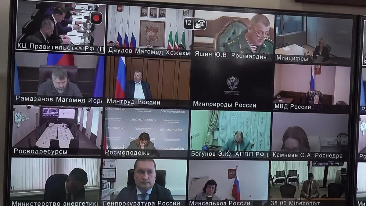 Магомед Рамазанов: В ежедневном режиме держу на контроле все вопросы, связанные с ликвидацией последствий чрезвычайной ситуации, произошедшей из-за паводков в этом году