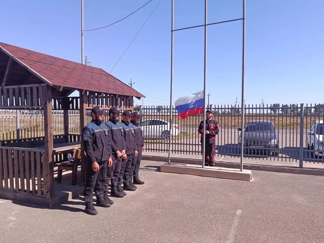 22 августа – День Государственного флага Российской Федерации 22 августа 1991 года – судьбоносная веха в истории нашей страны. Ровно четверть века назад бело-сине-красное знамя было официально признано символом новой России.... 22 августа – День Государственного флага Российской Федерации 22 августа 1991 года – судьбоносная веха в истории нашей страны. Ровно четверть века назад бело-сине-красное знамя было официально признано символом новой России....
