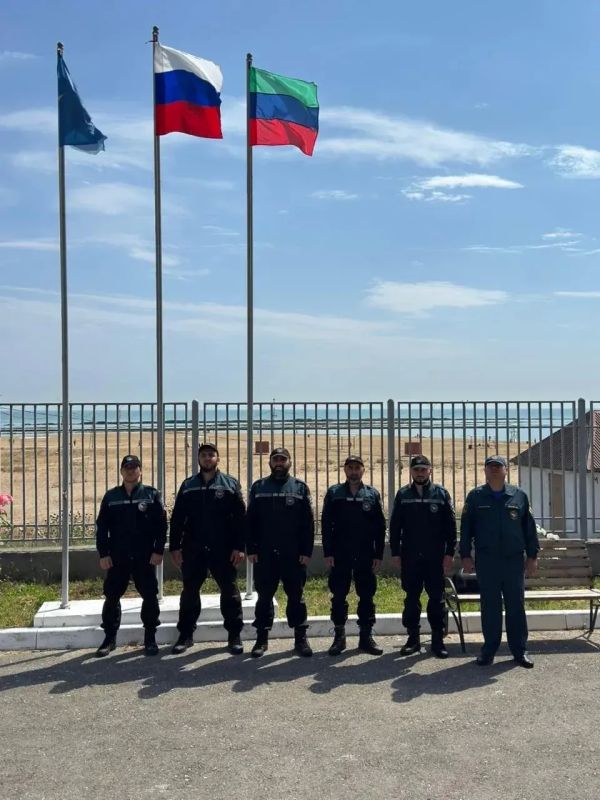 22 августа – День Государственного флага Российской Федерации 22 августа 1991 года – судьбоносная веха в истории нашей страны. Ровно четверть века назад бело-сине-красное знамя было официально признано символом новой России.... 22 августа – День Государственного флага Российской Федерации 22 августа 1991 года – судьбоносная веха в истории нашей страны. Ровно четверть века назад бело-сине-красное знамя было официально признано символом новой России....