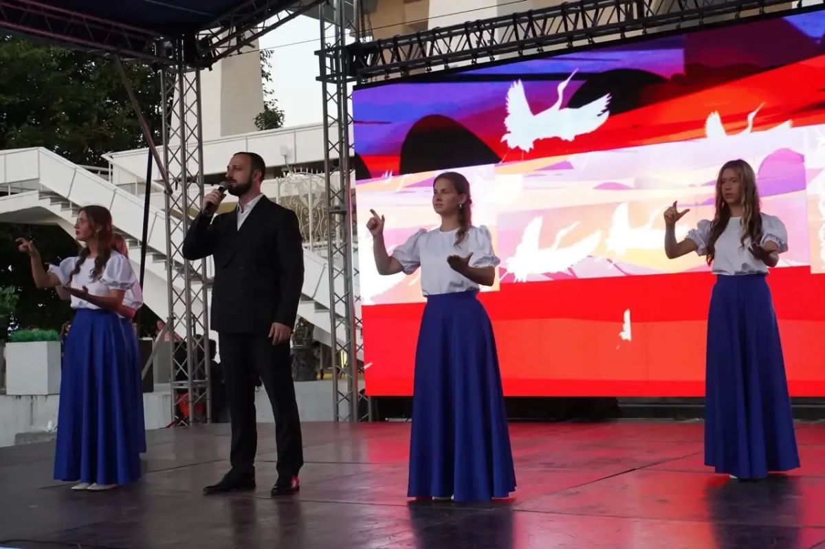 В Махачкале прошел благотворительный фестиваль «Свет надежды» В Махачкале прошел благотворительный фестиваль «Свет надежды»
