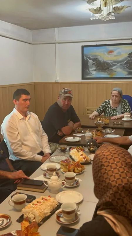 Поддержка героев: в Хасавюрте прошёл круглый стол для участников СВО Поддержка героев: в Хасавюрте прошёл круглый стол для участников СВО