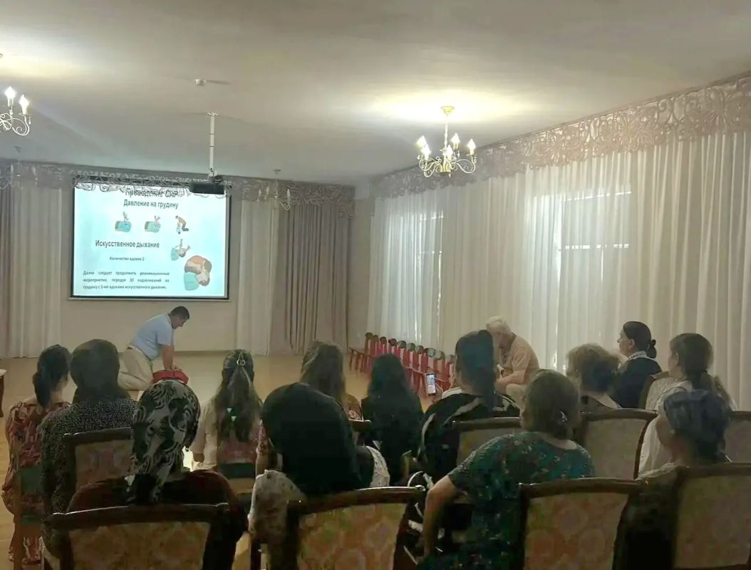 В рамках исполнения постановления администрации городского округа «город Каспийск» от 06.05.2026 г. №451 «Об организации обучения населения городского округа «город Каспийск» приемам оказания первой помощи» продолжаются... В рамках исполнения постановления администрации городского округа «город Каспийск» от 06.05.2026 г. №451 «Об организации обучения населения городского округа «город Каспийск» приемам оказания первой помощи» продолжаются...