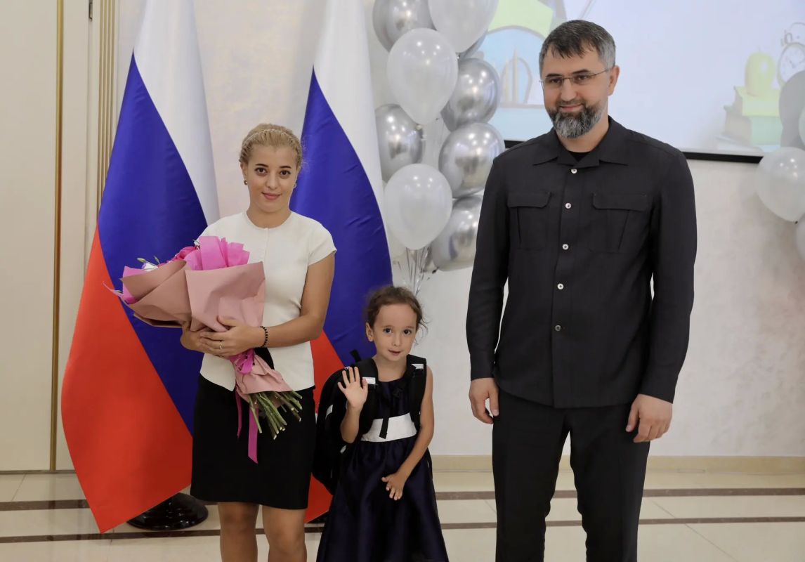 Магомед Рамазанов: Как многодетный отец знаю, насколько важен для ребёнка его первый школьный день Магомед Рамазанов: Как многодетный отец знаю, насколько важен для ребёнка его первый школьный день