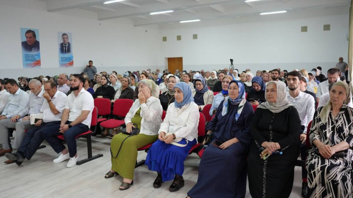 В Хасавюрте обсудили задачи системы образования на новый учебный год В Хасавюрте обсудили задачи системы образования на новый учебный год