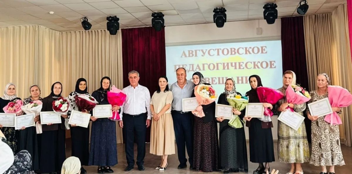 Депутаты НС РД Руслан Ибрагимов и Уллубий Абуков встретились руководством и педагогическими коллективами школ трех сел Хасавюртовского района - Хамавюрт, Борагангечув и Нурадилово Депутаты НС РД Руслан Ибрагимов и Уллубий Абуков встретились руководством и педагогическими коллективами школ трех сел Хасавюртовского района - Хамавюрт, Борагангечув и Нурадилово