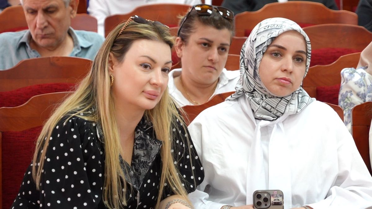 Сегодня в актовом зале Администрации г. Махачкалы состоялась лекция на тему: «Профилактика инфекции ВИЧ/СПИД и других социально значимых заболеваний» Сегодня в актовом зале Администрации г. Махачкалы состоялась лекция на тему: «Профилактика инфекции ВИЧ/СПИД и других социально значимых заболеваний»