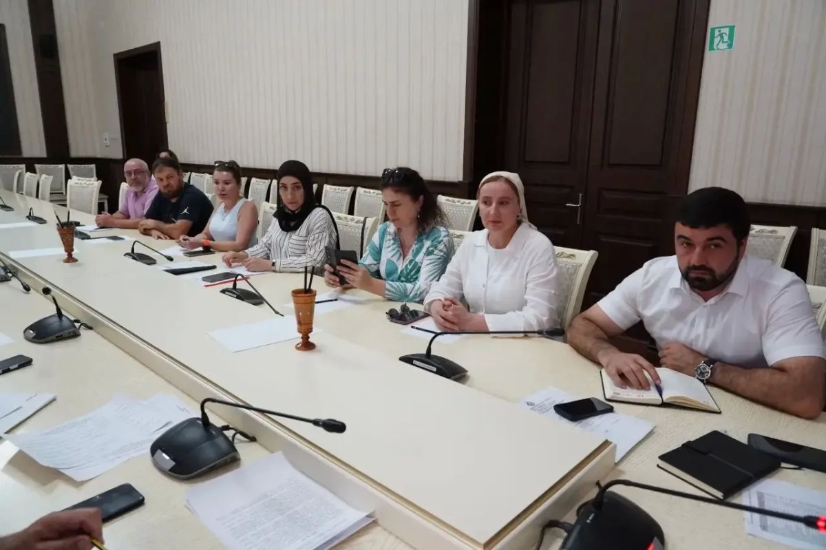 Совещание с представителями управляющих компаний Дербента по вопросам подготовки жилищного фонда к осенне-зимнему периоду прошло в городской администрации Совещание с представителями управляющих компаний Дербента по вопросам подготовки жилищного фонда к осенне-зимнему периоду прошло в городской администрации