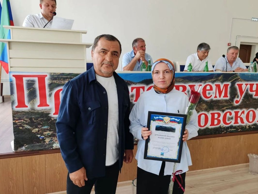 Депутат НС РД Магомед Кудиямагомедов принял участие в августовском совещании педагогических работников Гунибского района Депутат НС РД Магомед Кудиямагомедов принял участие в августовском совещании педагогических работников Гунибского района