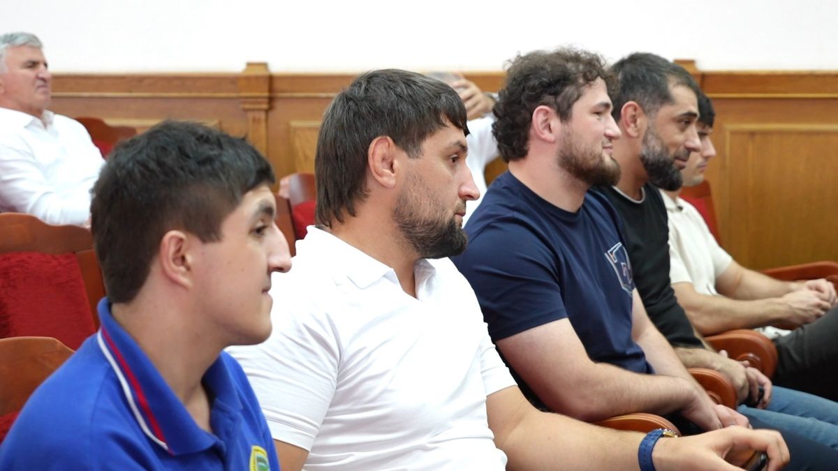 Сегодня в актовом зале Администрации г. Махачкалы состоялась лекция на тему: «Профилактика инфекции ВИЧ/СПИД и других социально значимых заболеваний» Сегодня в актовом зале Администрации г. Махачкалы состоялась лекция на тему: «Профилактика инфекции ВИЧ/СПИД и других социально значимых заболеваний»