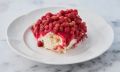 Летний тирамису с лесной земляникой в Atlantica: взрыв свежести и вкуса