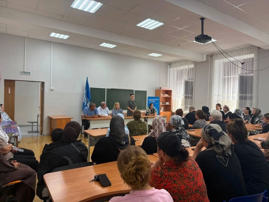 Депутат Народного Собрания РД Елена Ельникова провела встречу с жителями поселка Сулак Депутат Народного Собрания РД Елена Ельникова провела встречу с жителями поселка Сулак