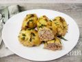 Нежные запеченные котлеты с сыром и сметаной