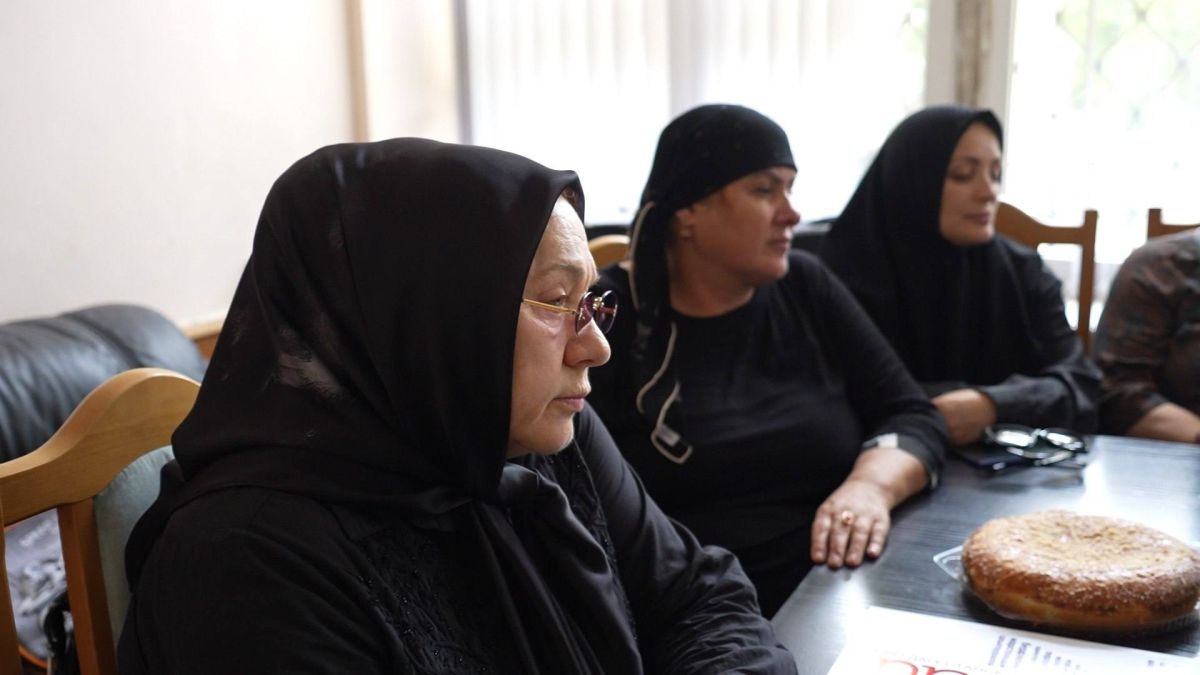 В Махачкале состоялась встреча матерей погибших участников СВО с председателем Союза женщин Дагестана В Махачкале состоялась встреча матерей погибших участников СВО с председателем Союза женщин Дагестана