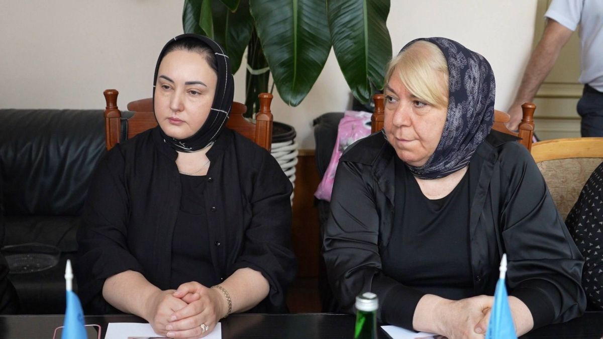 В Махачкале состоялась встреча матерей погибших участников СВО с председателем Союза женщин Дагестана В Махачкале состоялась встреча матерей погибших участников СВО с председателем Союза женщин Дагестана