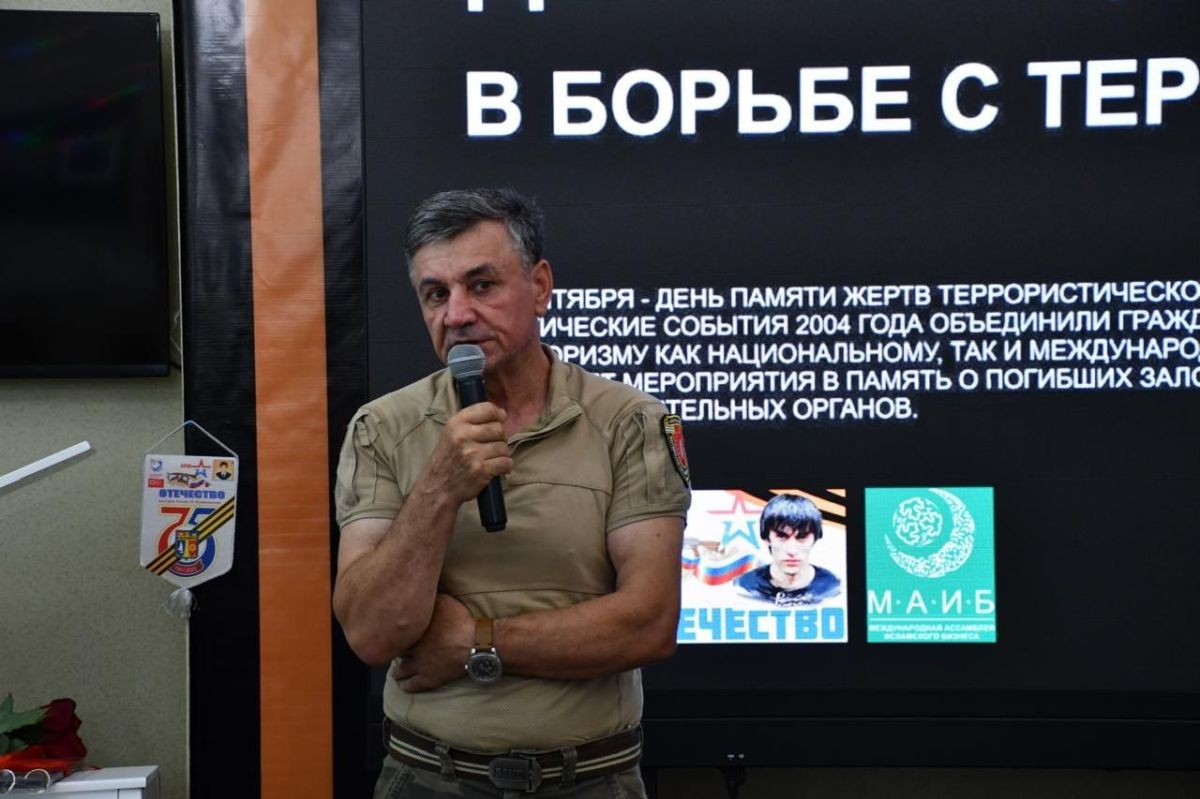 В Каспийске состоялось заседание клуба молодого патриота «Отечество» В Каспийске состоялось заседание клуба молодого патриота «Отечество»