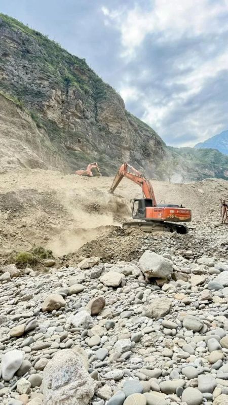 Ризван Газимагомедов проверил восстановление дорог в Унцукульском и Гергебильском районах Ризван Газимагомедов проверил восстановление дорог в Унцукульском и Гергебильском районах