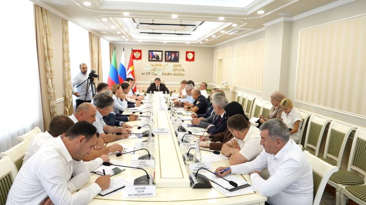 Управление образования Махачкалы на постоянной основе проводит мониторинг состояния антитеррористической защищённости образовательных организаций Управление образования Махачкалы на постоянной основе проводит мониторинг состояния антитеррористической защищённости образовательных организаций