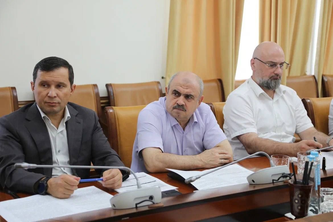 В Дагестане долги по зарплате в трёх организациях составляют 6,8 млн рублей В Дагестане долги по зарплате в трёх организациях составляют 6,8 млн рублей