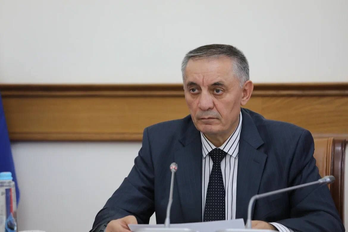 В Дагестане долги по зарплате в трёх организациях составляют 6,8 млн рублей В Дагестане долги по зарплате в трёх организациях составляют 6,8 млн рублей