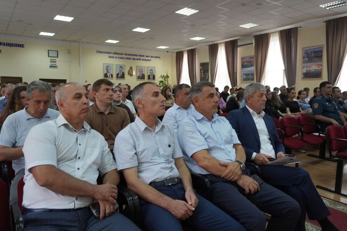 В рамках подготовки к Единому дню голосования в чрезвычайном ведомстве республики прошел учебно-методический семинар В рамках подготовки к Единому дню голосования в чрезвычайном ведомстве республики прошел учебно-методический семинар