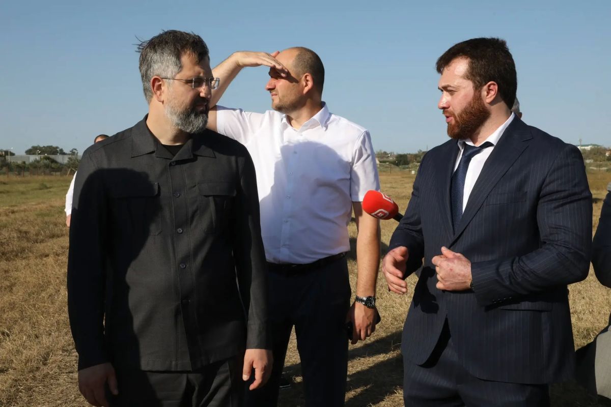 Магомед Рамазанов: Сегодня в Кизляре увидел показательный полёт самолёта «Альфа-КМ», созданного на Кизлярском электромеханическом заводе Магомед Рамазанов: Сегодня в Кизляре увидел показательный полёт самолёта «Альфа-КМ», созданного на Кизлярском электромеханическом заводе