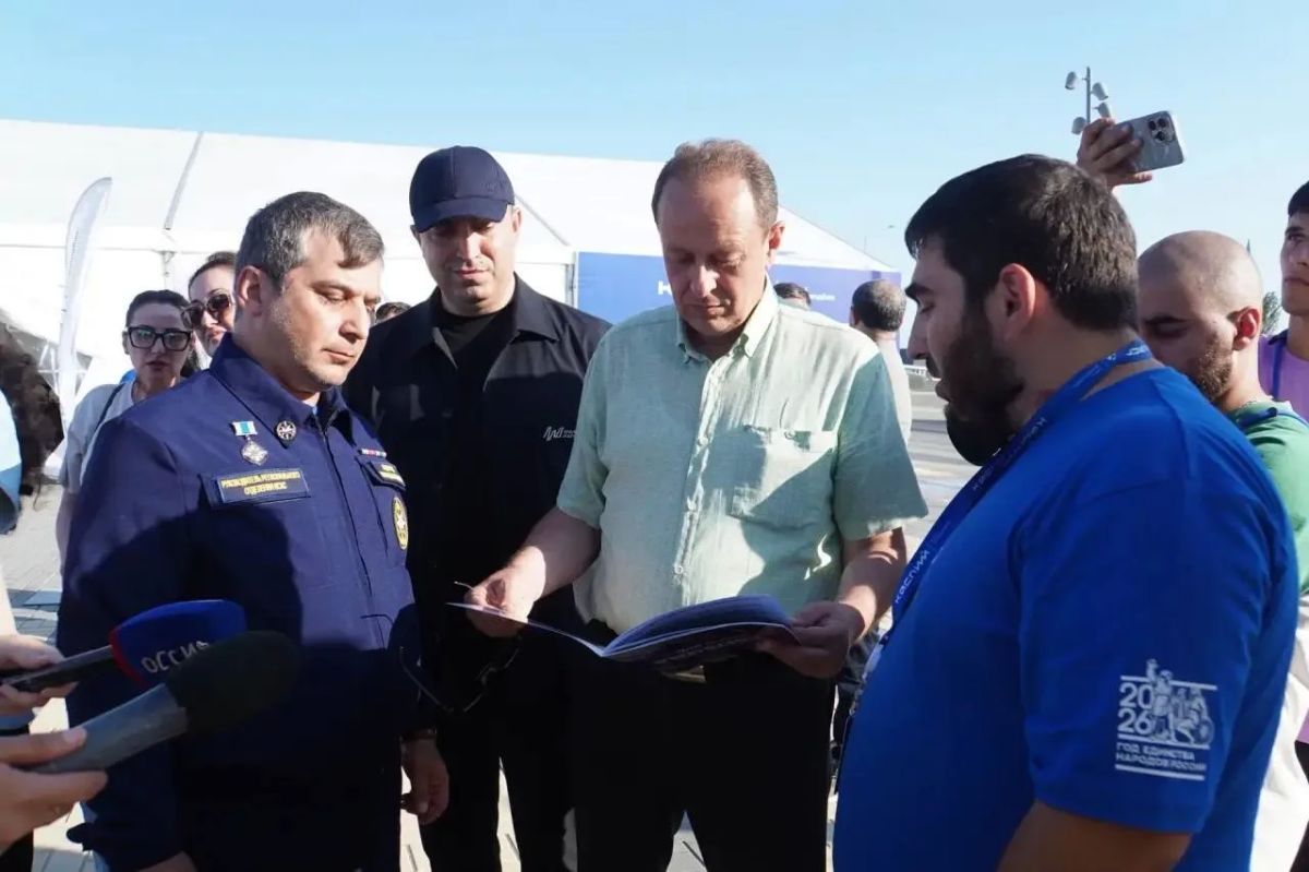 Прямо сейчас в Дербенте на площадке парка «Патриот» заместитель Председателя Правительства Республики Дагестан Муслим Телякавов совместно с врио министра по делам молодежи РД Камилом Саидовым, врио министра цифрового... Прямо сейчас в Дербенте на площадке парка «Патриот» заместитель Председателя Правительства Республики Дагестан Муслим Телякавов совместно с врио министра по делам молодежи РД Камилом Саидовым, врио министра цифрового...