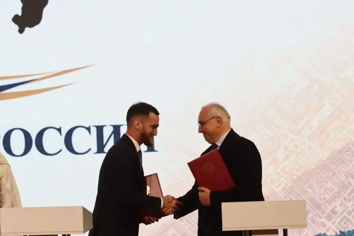 Миннац Дагестана подписал ряд соглашений с министерствами, ответственными за реализацию государственной национальной политики России Миннац Дагестана подписал ряд соглашений с министерствами, ответственными за реализацию государственной национальной политики России