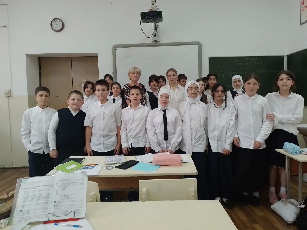 По итогам конкурса при Министерстве юстиции Республики Дагестан был сформирован новый состав членов Общественного совета под руководством Ислама Магомедова, который принимает активное участие в чтении лекций в ВУЗах, школах... По итогам конкурса при Министерстве юстиции Республики Дагестан был сформирован новый состав членов Общественного совета под руководством Ислама Магомедова, который принимает активное участие в чтении лекций в ВУЗах, школах...
