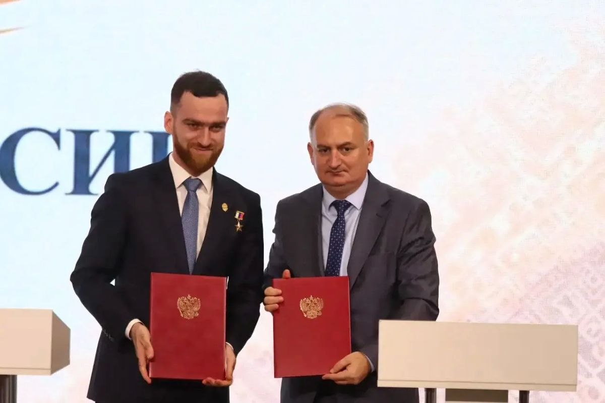 Миннац Дагестана подписал ряд соглашений с министерствами, ответственными за реализацию государственной национальной политики России Миннац Дагестана подписал ряд соглашений с министерствами, ответственными за реализацию государственной национальной политики России