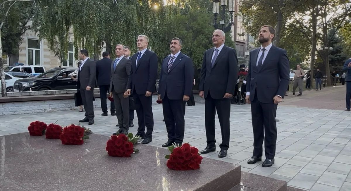 Сегодня, в День языков народов России, провели масштабную Межрегиональную конференцию руководителей органов исполнительной власти субъектов России, ответственных за реализацию государственной национальной политики, «Единство... Сегодня, в День языков народов России, провели масштабную Межрегиональную конференцию руководителей органов исполнительной власти субъектов России, ответственных за реализацию государственной национальной политики, «Единство...