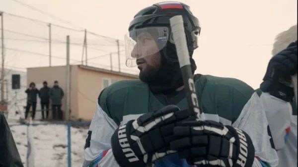 В Дагестане сняли документальный фильм о хоккейной команде «Зиуриб» В Дагестане сняли документальный фильм о хоккейной команде «Зиуриб»