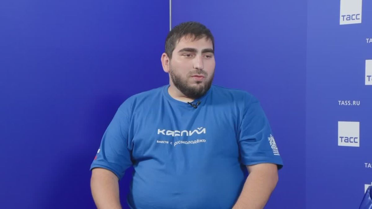 Четыре Героя России выступили в качестве лекторов на Молодежном образовательном форуме "Каспий" в Дербенте