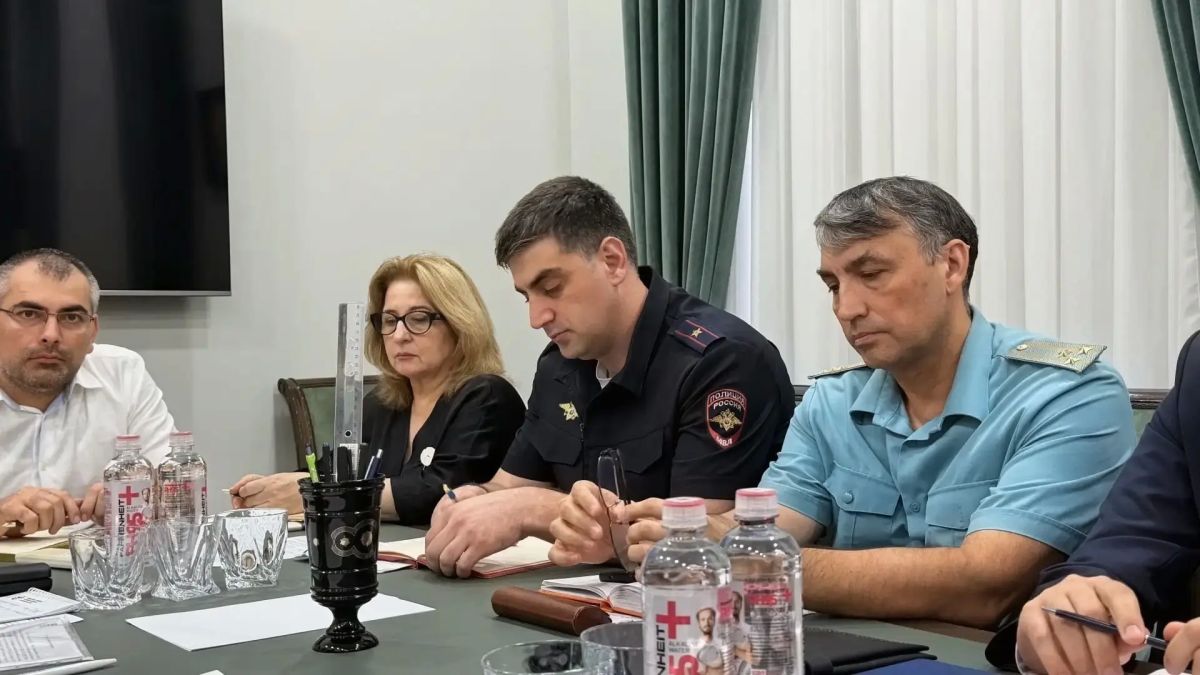 В Минфине Дагестана обсудили вопросы учета автомобилей, ввезенных из Кыргызстана и других стран В Минфине Дагестана обсудили вопросы учета автомобилей, ввезенных из Кыргызстана и других стран
