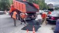 В Махачкале продолжается масштабный ямочный ремонт дорожного полотна