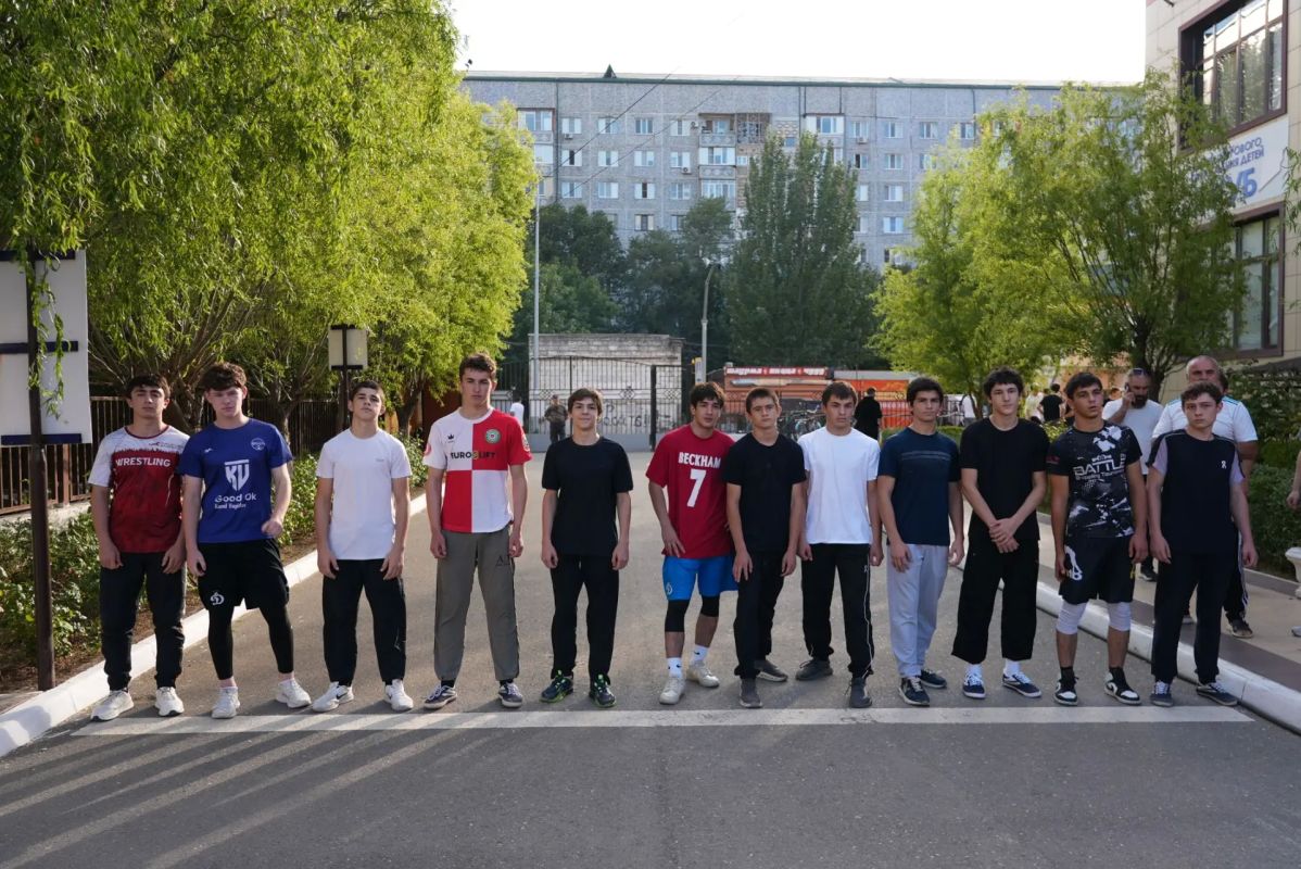 В МБОУ «Каспийская гимназия № 11» прошли XII юношеские Кавказские игры среди учащихся общеобразовательных учреждений 2008 года рождения и младше В МБОУ «Каспийская гимназия № 11» прошли XII юношеские Кавказские игры среди учащихся общеобразовательных учреждений 2008 года рождения и младше