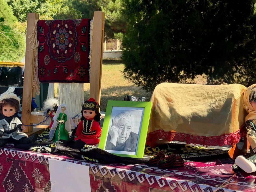 В преддверии Дня единства народов Дагестана в Каспийске состоялось яркое праздничное мероприятие, организованное студентами и преподавателями АНО «Энергетический колледж» и Дагестанского профессионально-педагогического... В преддверии Дня единства народов Дагестана в Каспийске состоялось яркое праздничное мероприятие, организованное студентами и преподавателями АНО «Энергетический колледж» и Дагестанского профессионально-педагогического...