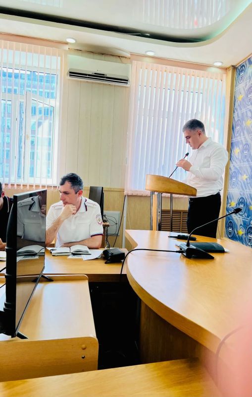 Иностранным студентам ДГПУ рассказали о программе переселения соотечественников и требованиях миграционного законодательства Иностранным студентам ДГПУ рассказали о программе переселения соотечественников и требованиях миграционного законодательства