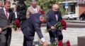 Федор Щукин и Валентина Матвиенко возложили цветы к памятникам Расула Гамзатова и Магомедали Магомедова