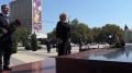 Врио главы республики Фёдор Щукин и спикер Совфеда Валентина Матвиенко возложили цветы к памятникам Почётного Председателя Госсовета Дагестана Магомедали Магомедова и народного поэта Расула Гамзатова
