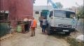 Помимо плановой установки новых мусорных контейнеров, МБУ «Благоустройство» на ежедневной основе проводит ремонт и покраска деформированных баков