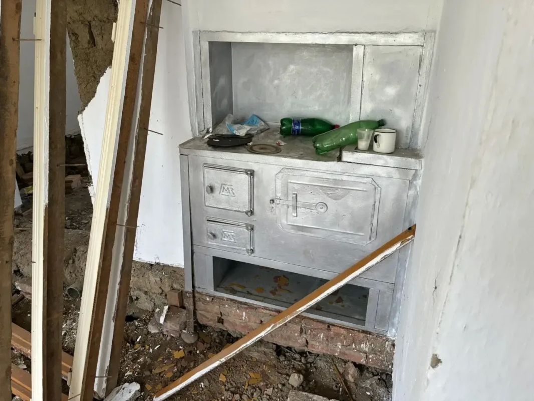 Игорь Кастюкевич: Республика Дагестан. Участники волонтерского лагеря Единой России «Дагестанский рубеж» помогают жителям Хасавюртовского района с демонтажом пострадавших строений и проводят восстановительные работы Игорь Кастюкевич: Республика Дагестан. Участники волонтерского лагеря Единой России «Дагестанский рубеж» помогают жителям Хасавюртовского района с демонтажом пострадавших строений и проводят восстановительные работы
