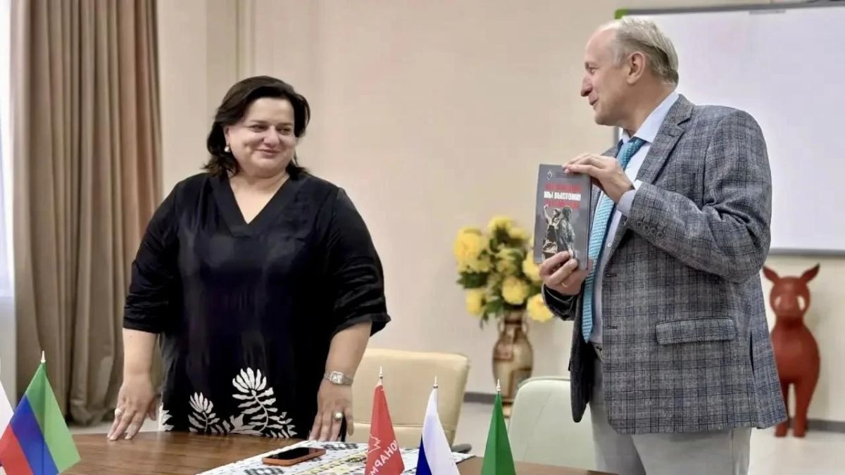В Республике Дагестан в профильных кадетских классах презентован поэтический сборник «Мы победим! Мы выстоим! Мы сможем!» В Республике Дагестан в профильных кадетских классах презентован поэтический сборник «Мы победим! Мы выстоим! Мы сможем!»