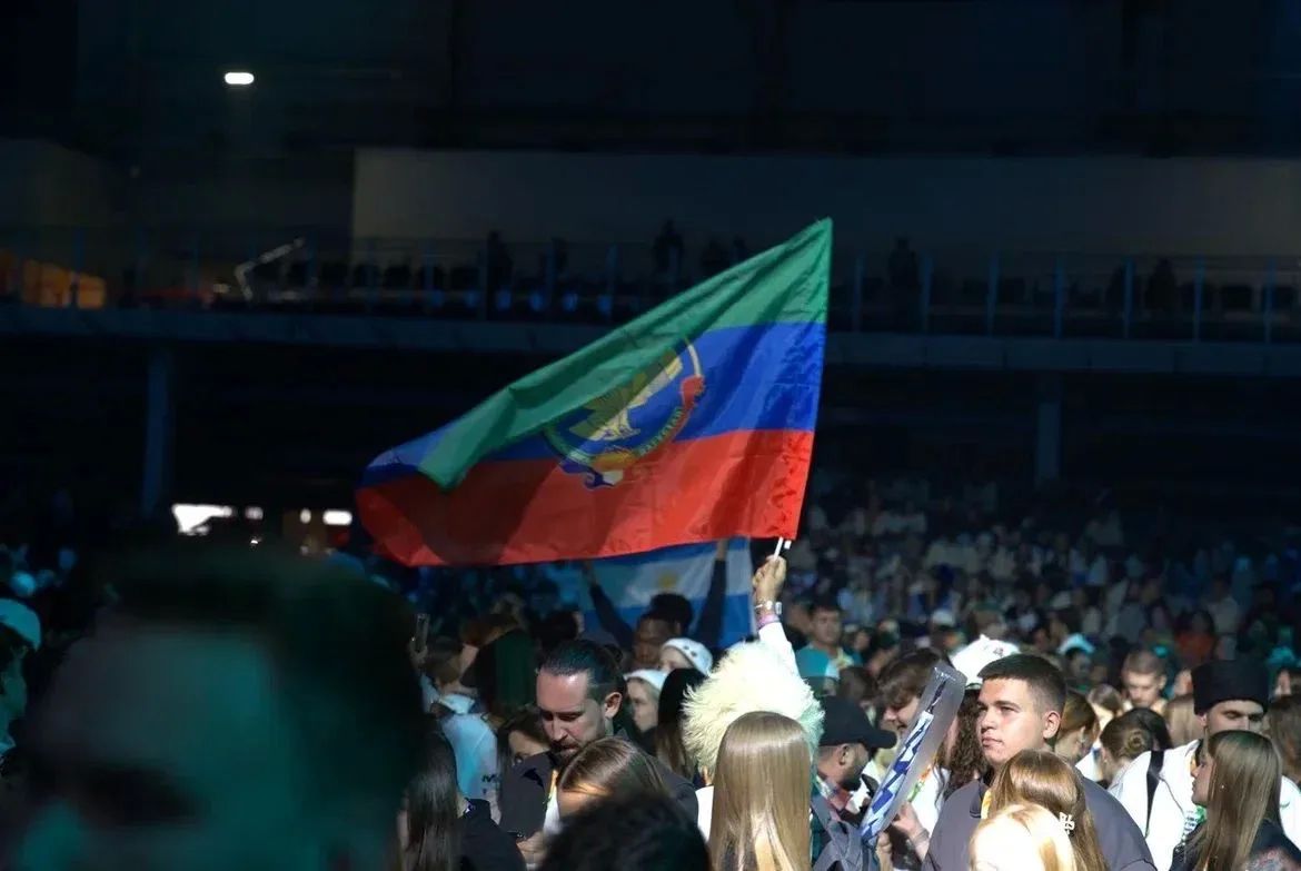 37 дагестанцев представили республику на Международном фестивале молодёжи в Екатеринбурге 37 дагестанцев представили республику на Международном фестивале молодёжи в Екатеринбурге