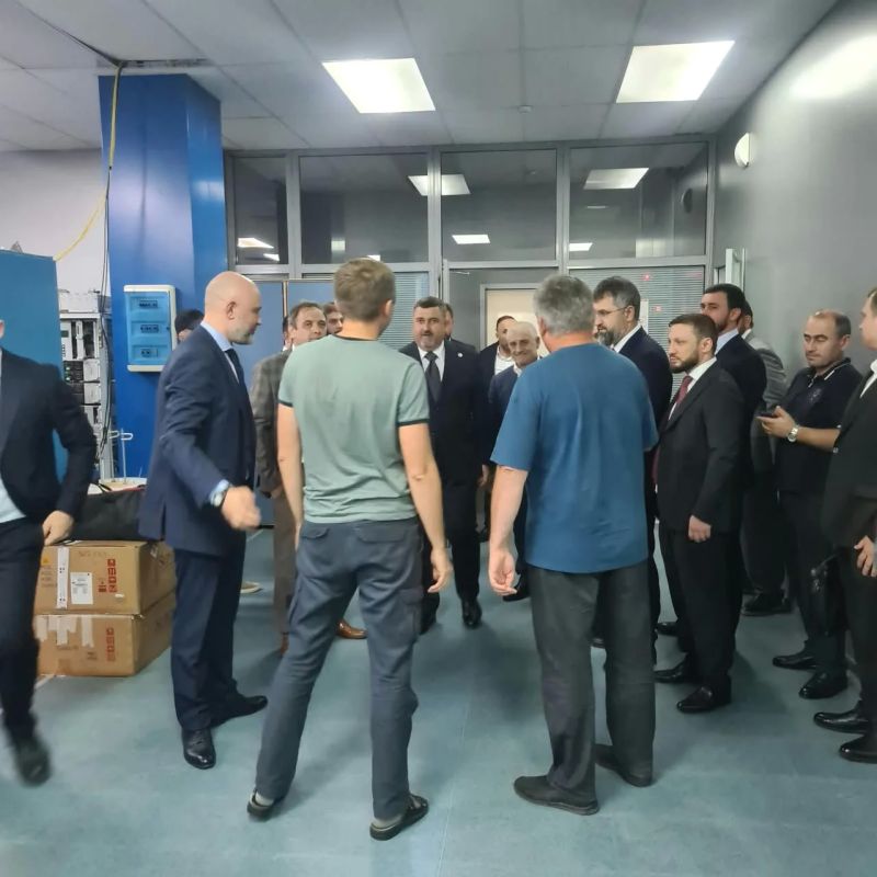 Сегодня вместе с руководителем Росавиации Дмитрием Ядровым и руководством Республики Дагестан посетили производственную площадку АО ПК «Азимут» в Махачкале Сегодня вместе с руководителем Росавиации Дмитрием Ядровым и руководством Республики Дагестан посетили производственную площадку АО ПК «Азимут» в Махачкале