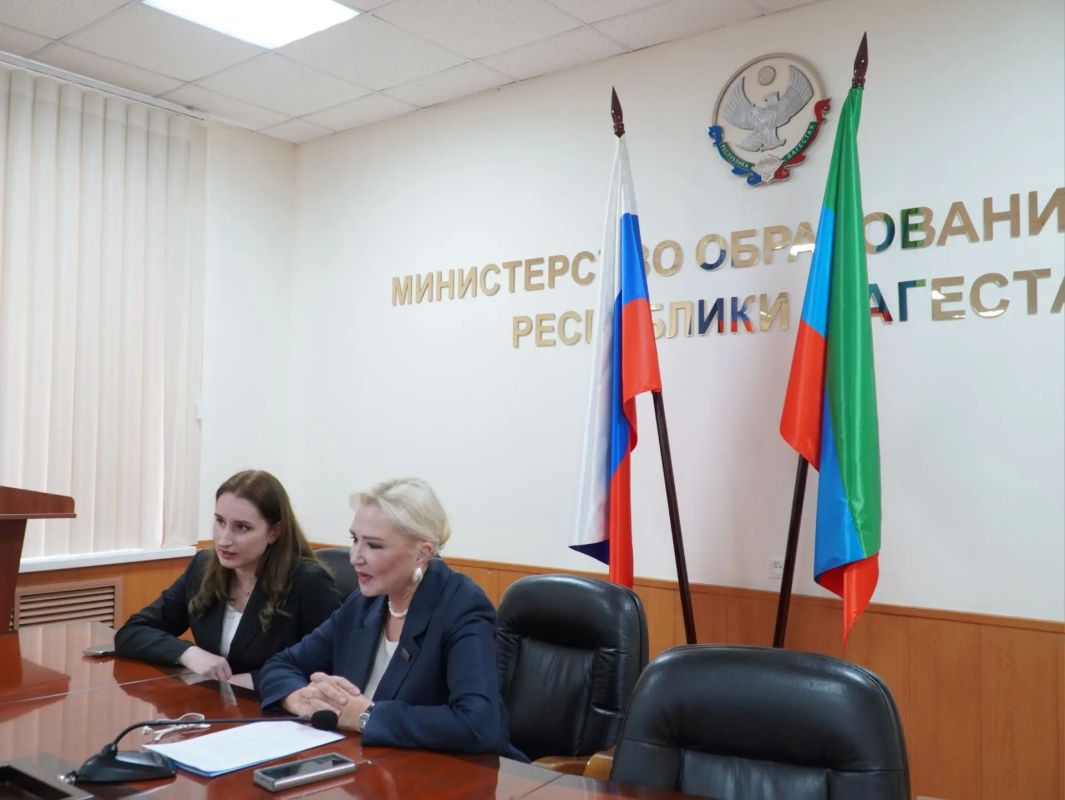В Минобрнауки Дагестана прошло заседание конкурсной комиссии по присуждению премии «Лучший учитель года»