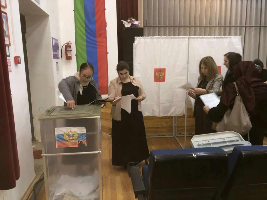 Сегодня, 18 сентября 2026 года, коллектив УСЗН МО «Дахадаевский район» реализовал своё избирательное право Сегодня, 18 сентября 2026 года, коллектив УСЗН МО «Дахадаевский район» реализовал своё избирательное право