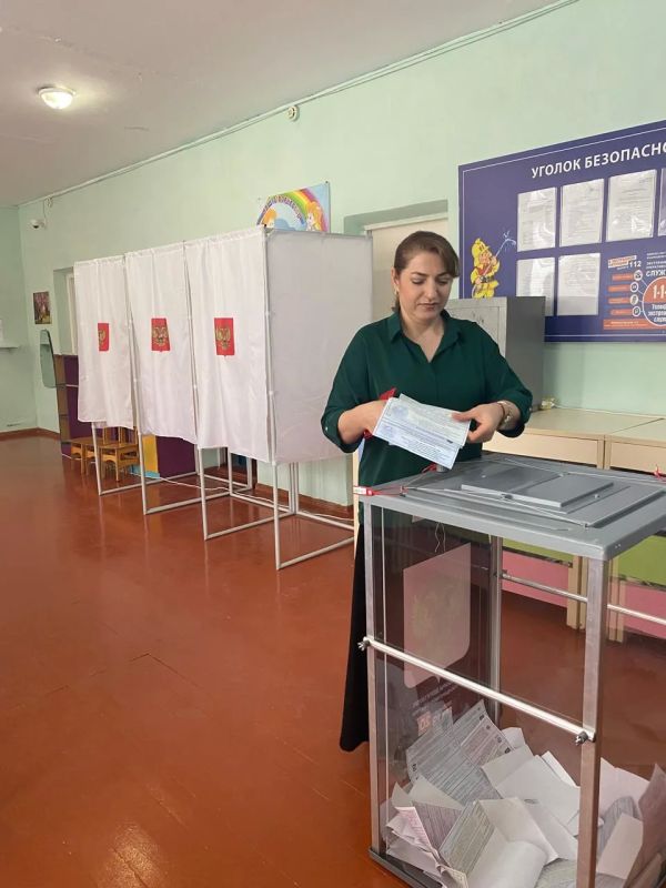 Сотрудники Территориального комплексного центра социального обслуживания населения города Кизляра и Кизлярского района приняли участие в голосовании Сотрудники Территориального комплексного центра социального обслуживания населения города Кизляра и Кизлярского района приняли участие в голосовании